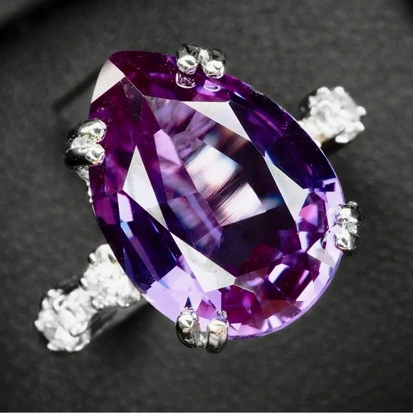 8ct Purple Sapphire silver ring 925 white sapphire accents size 6.5 - Picture 4 of 17